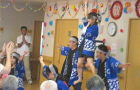 敬老会-職員の出し物