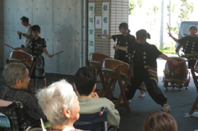 敬老会-職員の出し物